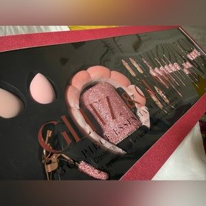 Glitz & Glam 30 Piece Pink Rhinestone Brush Set Make Up Tik Tok Viral